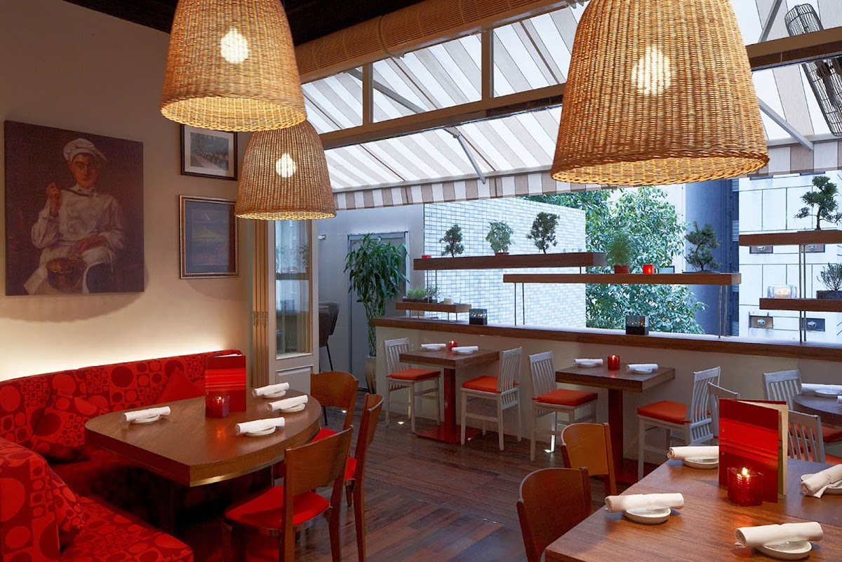 Divino Wine Bar & Restaurant